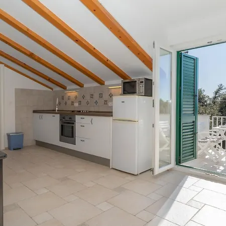 Gostinjska kuća Abbalina 3*