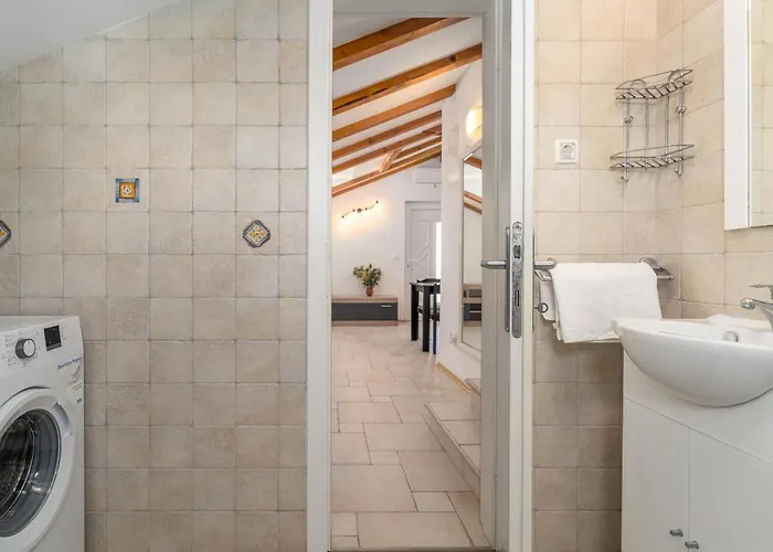 Gostinjska kuća Abbalina 3*