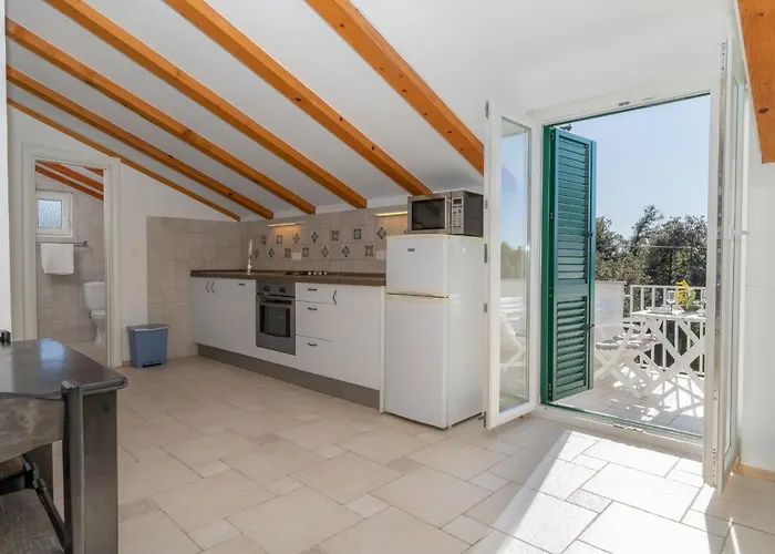 Gostinjska kuća Abbalina 3*