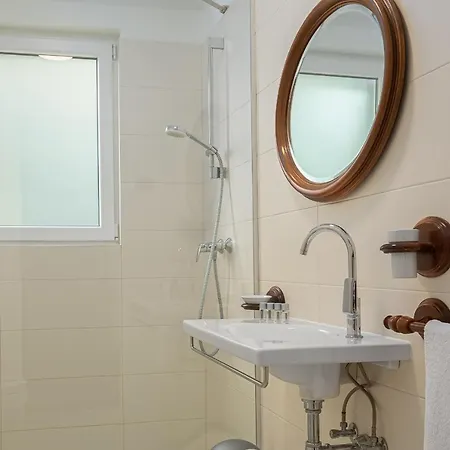 Abbalina Guest house
